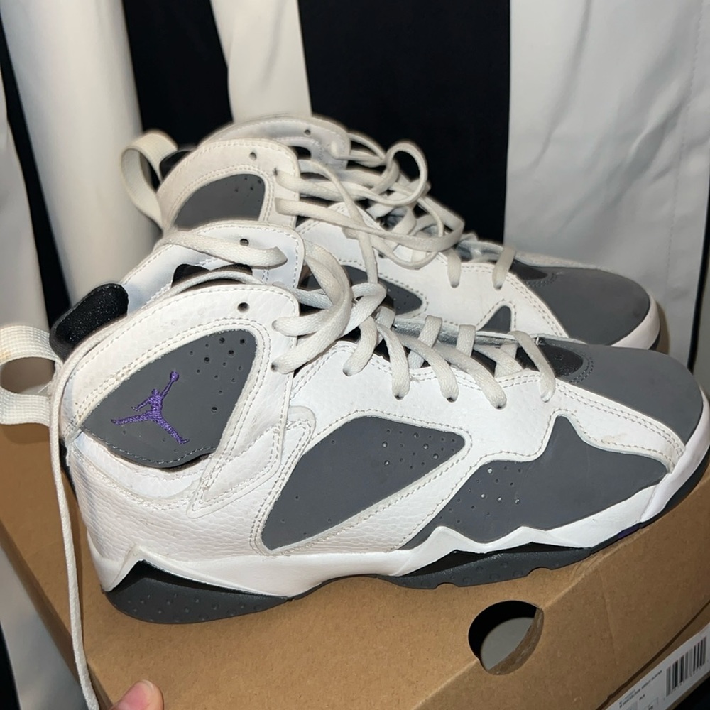 Jordan retro 7 purple size 5Y